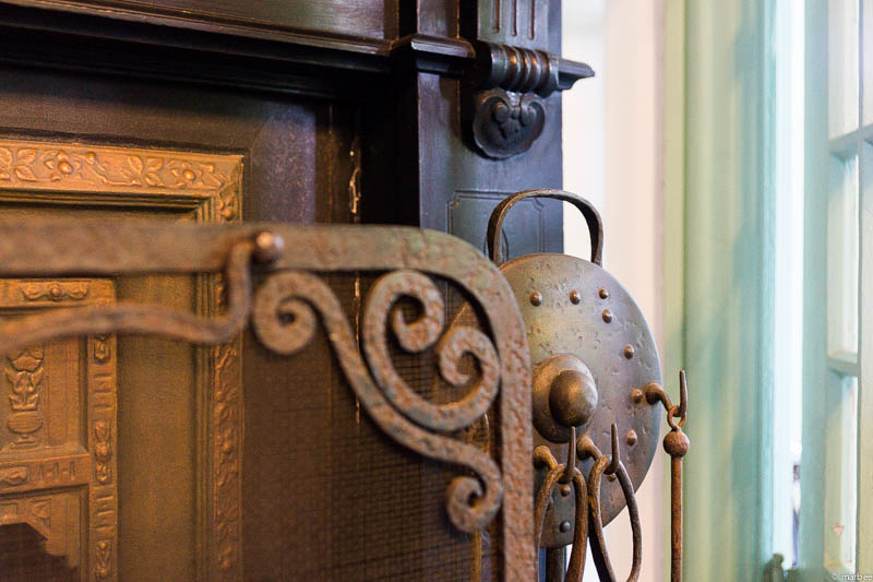 ブラフ18番館暖炉