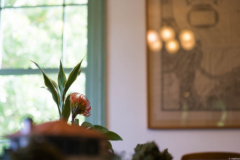 ブラフ18番館花瓶