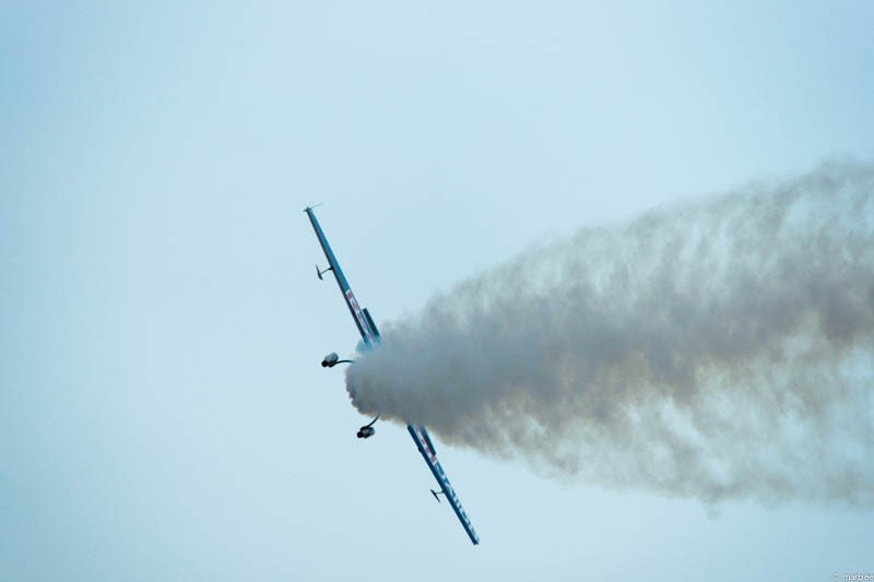レッドブルの飛行機