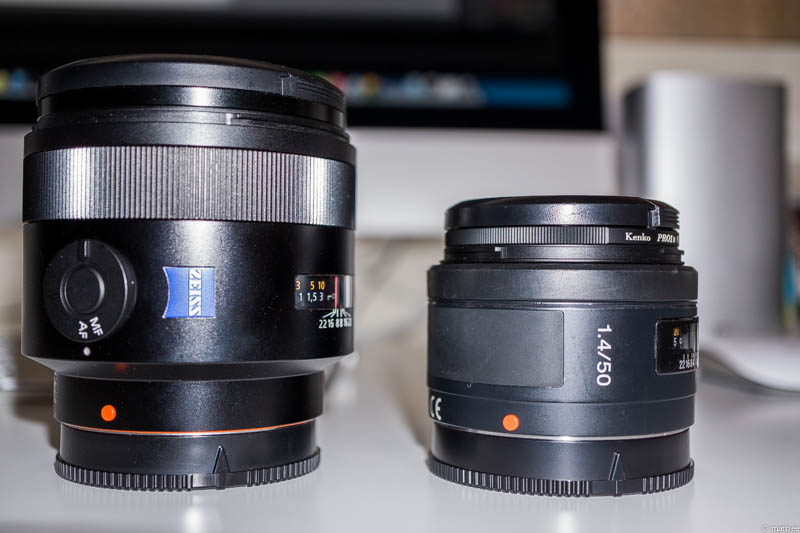 Zeissと無印 2本の50mmF1.4