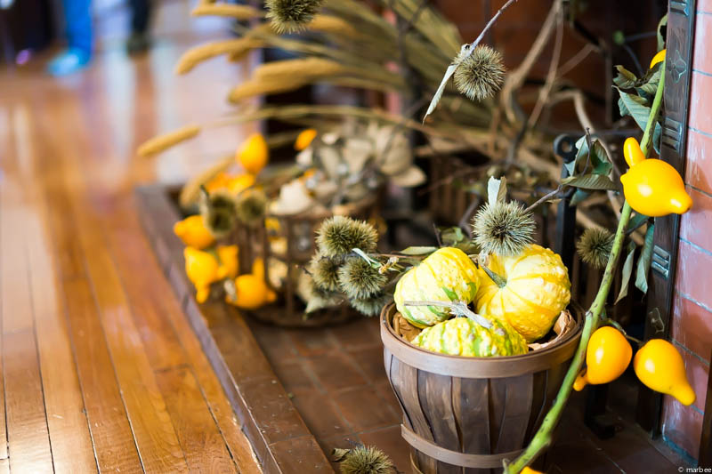 山手111番館 ハロウィーン仕様暖炉