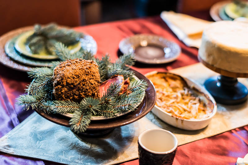 外交官の家 テーブル