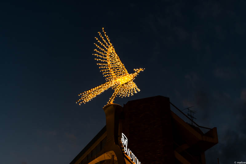 元町商店街 夜景