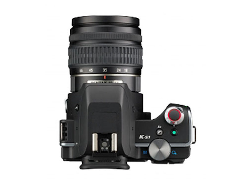 PENTAX K-S1 上面