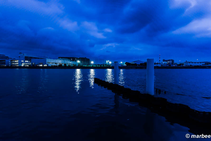 鶴見川 マジックアワー しかし曇