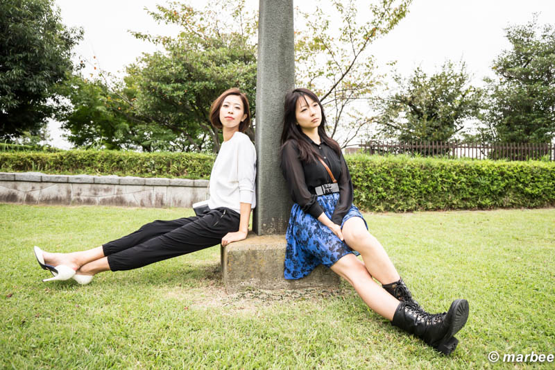 にゃるるさん＆柚子さん 背中合わせ