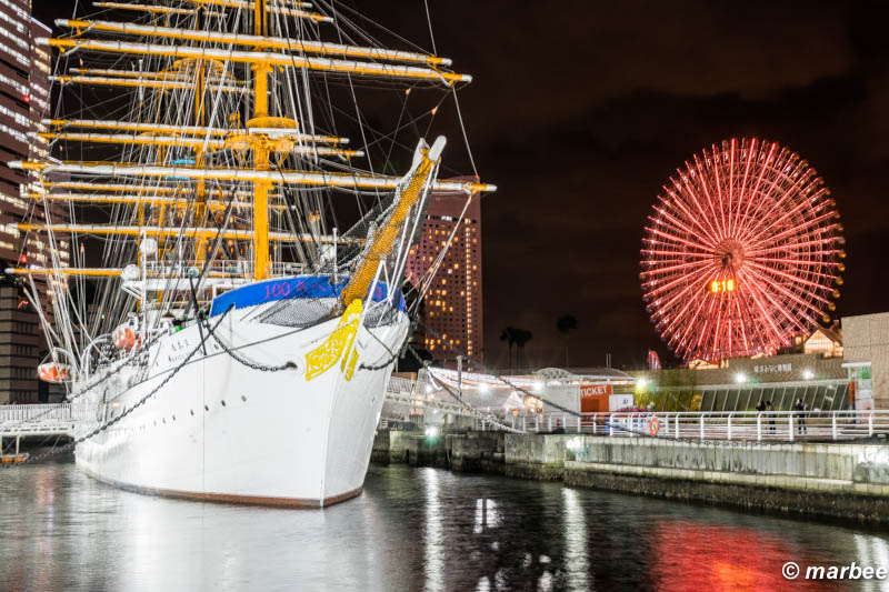 日本丸と観覧車