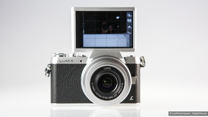 Panasonic Lumix GF7 チルト液晶