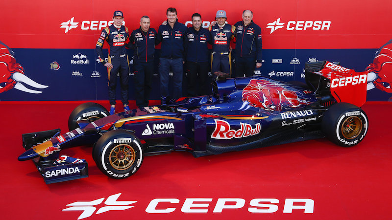 トロ・ロッソ STR10 側面