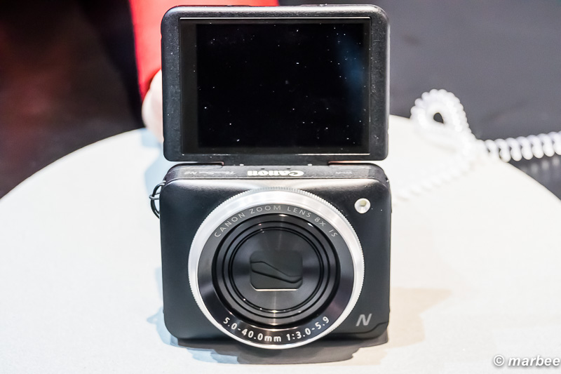 PowerShot N2 自撮りポジション