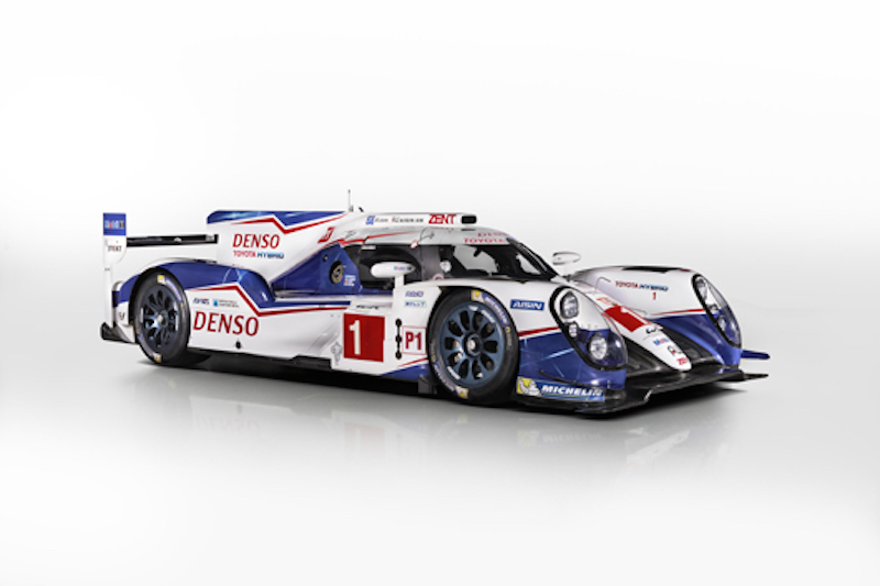 2015年型「TS040 HYBRID」斜め前
