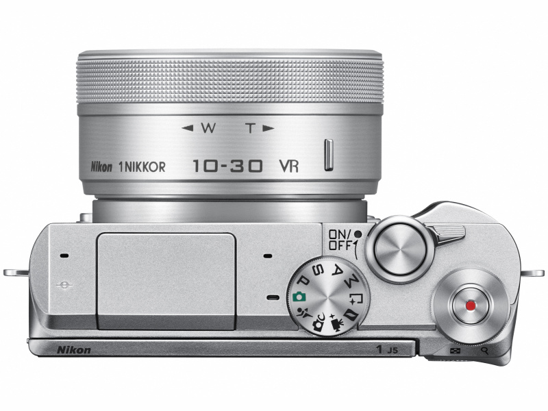 Nikon1 J5 上面