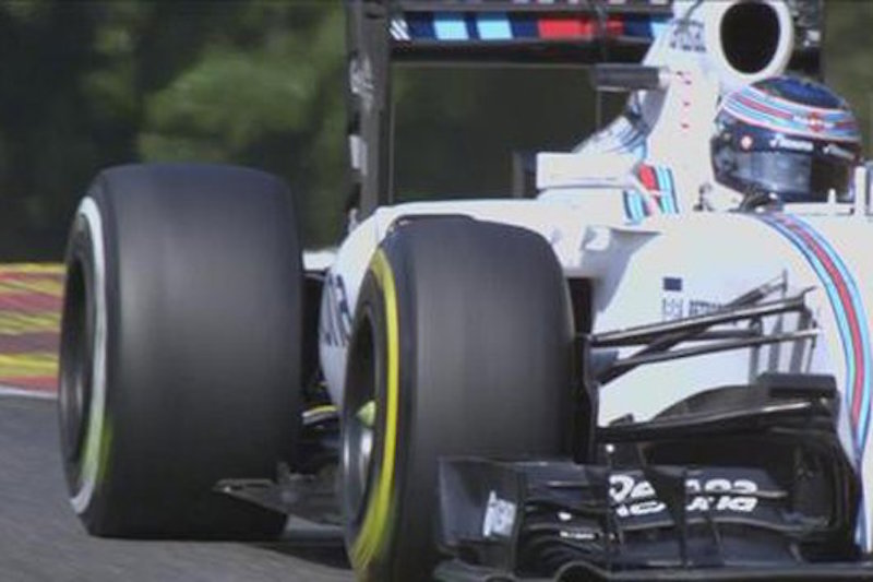 ボッタス 右リアタイヤを間違って装着