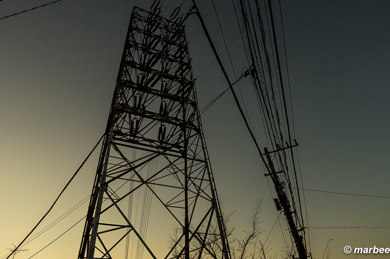夕暮れの鉄塔