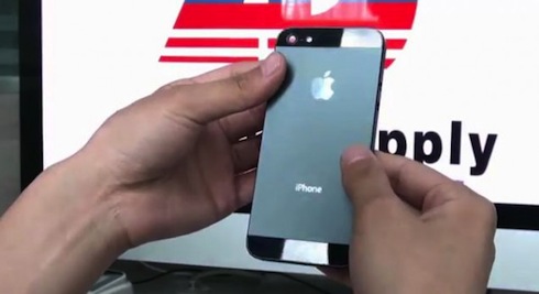 新しいiPhone(黒)裏?