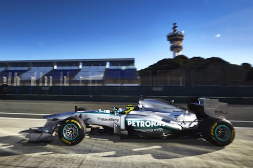 メルセデスAMG W04