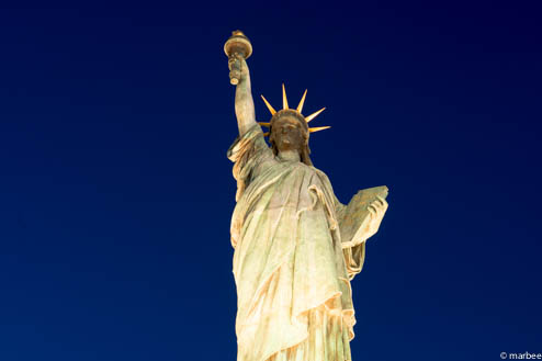 自由の女神（偽物）