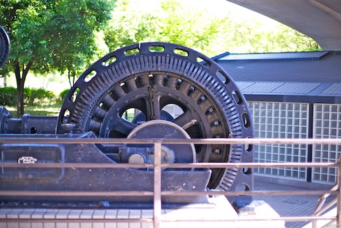 コンプレッサー後ろ