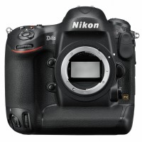 Nikon D4s 正面
