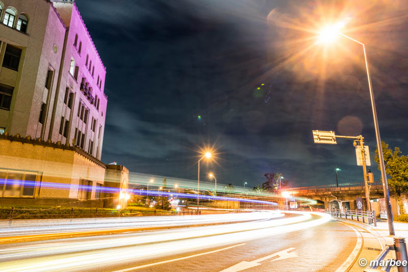 横浜の夜景 QUEENの前でベタな夜景写真