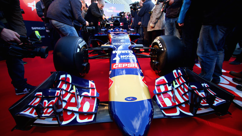 トロ・ロッソ STR10 正面